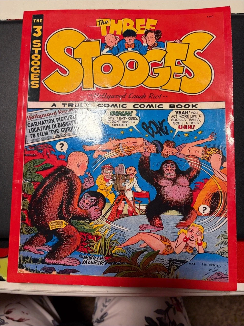 Vintage Comic Books- 9 total